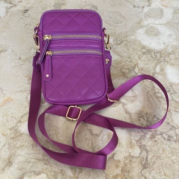 Handbags - NWOT Sondra Roberts Squared Quilted Vegan Leather Cross Body Wallet Phone Bag